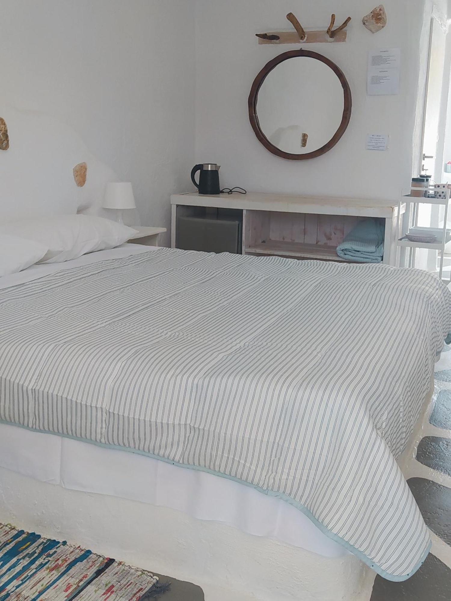 By The Sea Rooms, Avlaki Pórto Ráfti Habitación foto